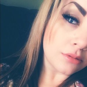 Meet the Seller- Christina!